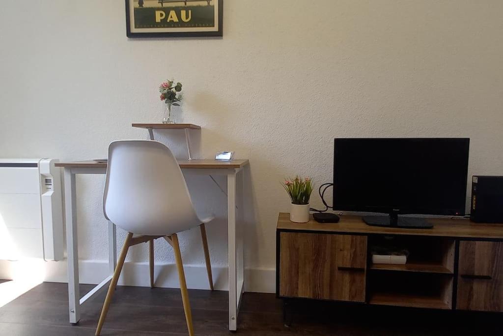 Apartament L'Etoile Paloise -Terrasse &Wifi &Parking &Piscine Pau Zewnętrze zdjęcie