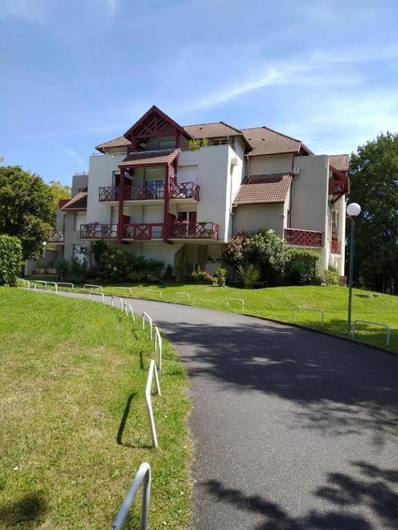 Apartament L'Etoile Paloise -Terrasse &Wifi &Parking &Piscine Pau Zewnętrze zdjęcie